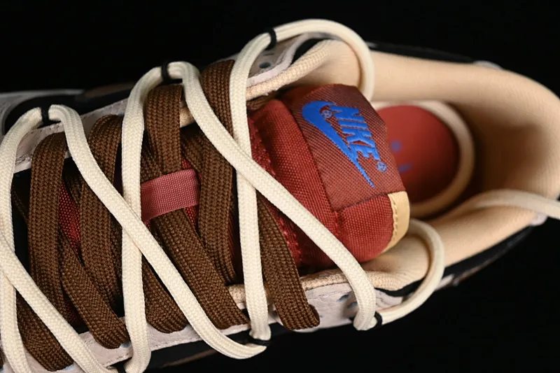 All Categories Nk SB Dunk Series Nk SB Dunk Low Low-top sneakers Nk Dunk Low Panda Prank-street lines graffiti distressed SB strap low-top casual sneakers DR9704-200